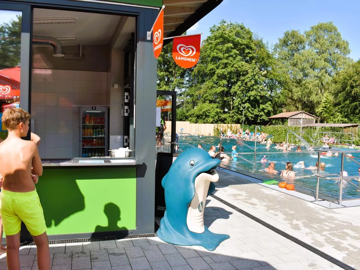 SNEKY®Slush Ice in Freibädern